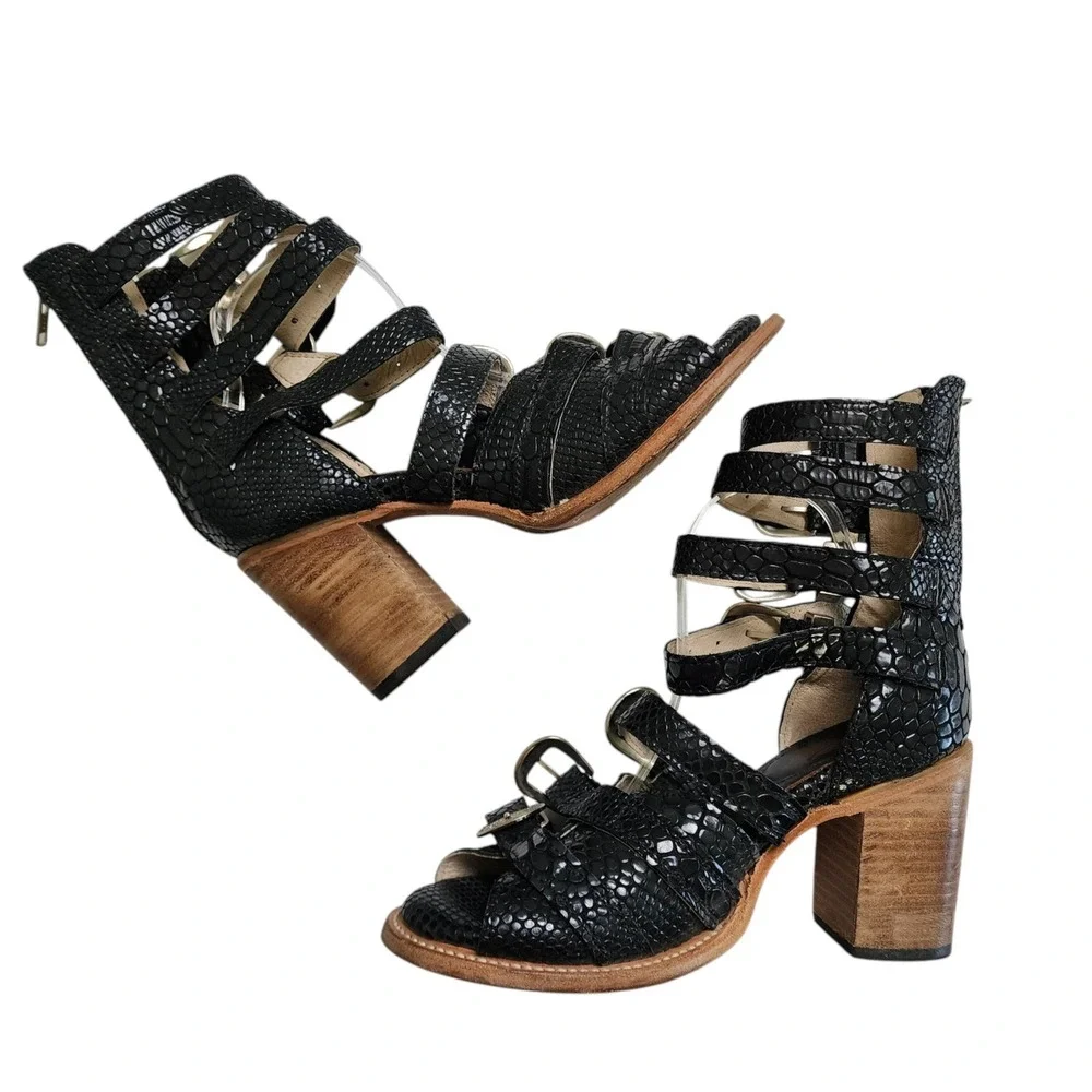 Freebird Womens Brooklyn Boot Sandals Size 10 Black Embossed Leather Buckles